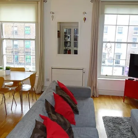 Beautiful 1 Minute Walk From Temple Bar Apartamento
